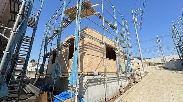 《現地》 ■心地よいライフスタイルが実現できるそんな予感。