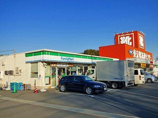 ファミリーマート水沢三丁目店まで187m