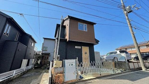 《現地》 ■安心して暮らせそうな住環境です。