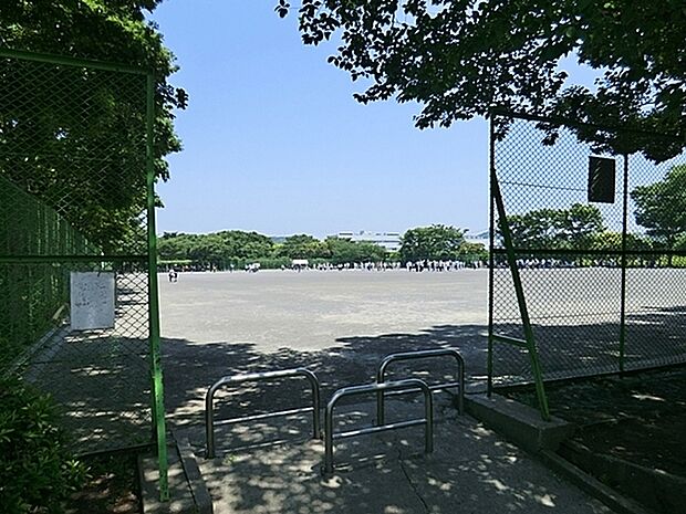 神明公園まで1462m