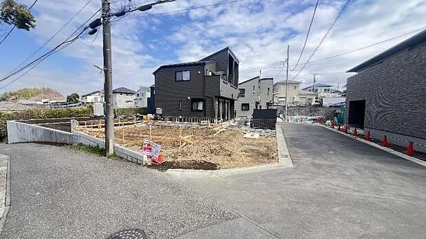 「空」×「光」×「風」。開放感を具現化したような現地は、まさに「永住の地」としての選択肢です。