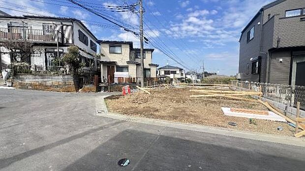 《現地》 青い空と白い雲、気分が晴れる場所がここにあります。