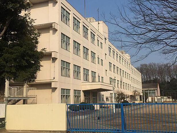 大和市立上和田中学校まで1408m