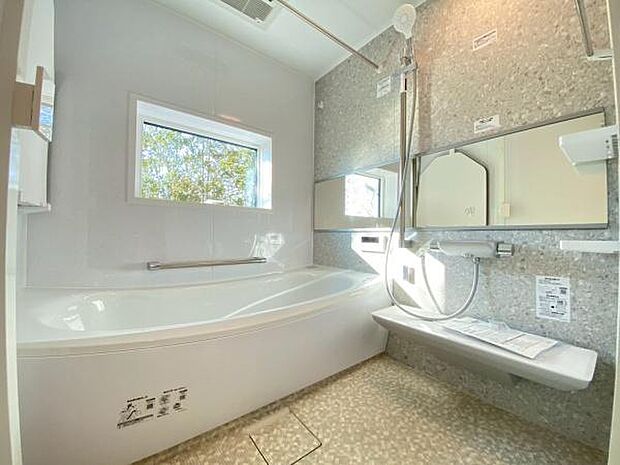 《浴室》 ■ゆったりくつろげる癒しのバスルーム。