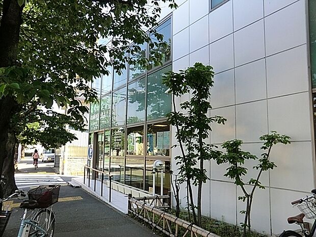 めぐみクリニックまで2555m、診療科目:内科・整形外科・耳鼻咽喉科・アレルギー科 介護保険事業も行っております。