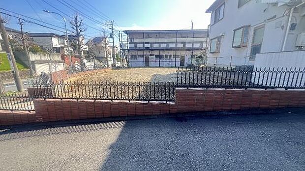 《現地》　■暮らしやすい立地です