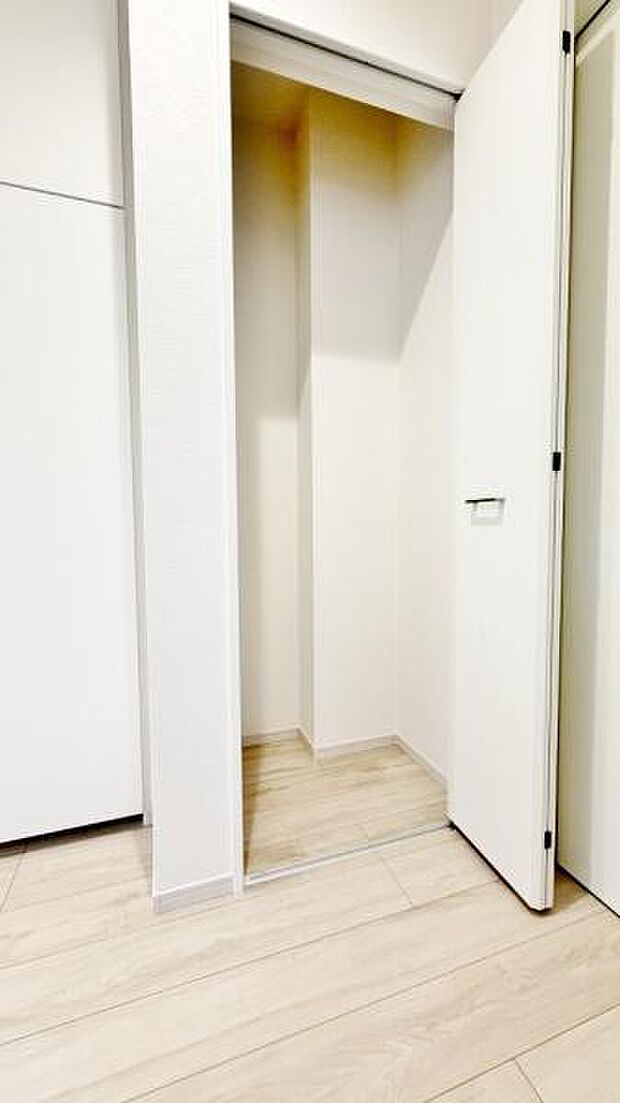 《収納》　■実用性を考慮した収納です。
