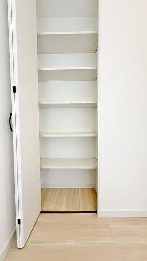 《収納》 ■お部屋がすっきり片付きます。