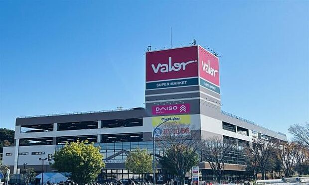 スーパー バロー 横浜下永谷店まで420m、コンセプトは「食べて美味しい価値ある食材をバローから食卓へ」。2025.11 関東1号店。広い売り場で楽しくお買い物。