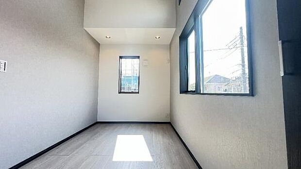 《洋室》■品のある落ち着いた洋室