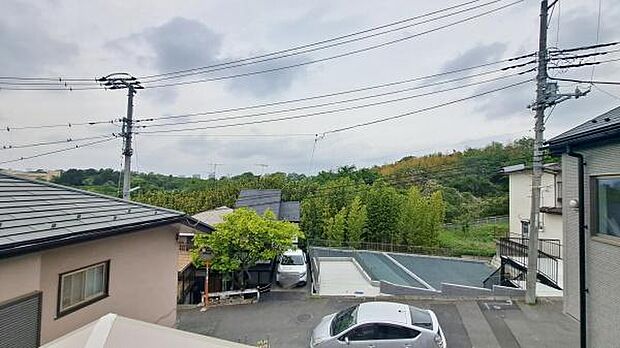 《眺望》　■「空」×「光」×「風」。開放感を具現化したような現地は、まさに「永住の地」としての選択肢です。