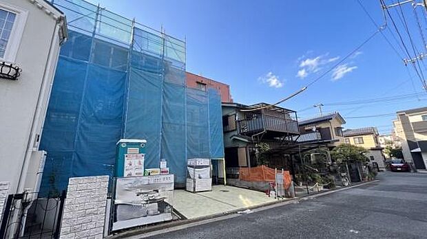 《現地》　さわやかな風が渡りたっぷり陽光がふりそそぐ立地。
