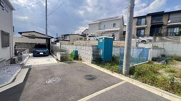 《外観》 豊かな光が照らすこの場所は、たわいもない会話を楽しみ、ゆったりとした時間を過ごす場所。家族の日常が刻まれる大切な空間です。