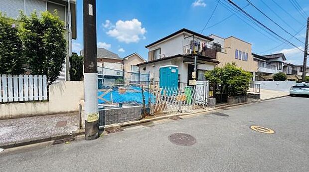 《現地》 さわやかな風が渡りたっぷり陽光がふりそそぐ立地。