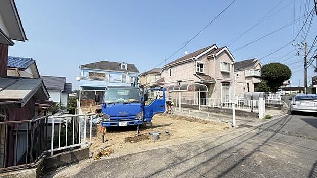 《現地》 さわやかな風が渡りたっぷり陽光がふりそそぐ立地。