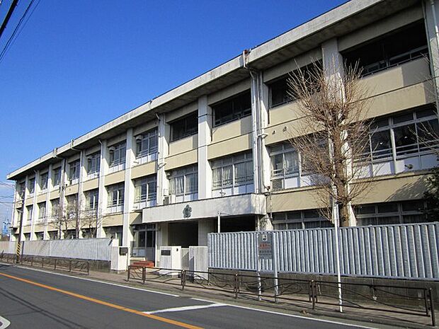 川崎市立稲田中学校まで1212m
