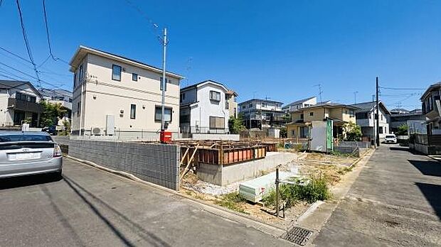 《現地》 さわやかな風が渡りたっぷり陽光がふりそそぐ立地。
