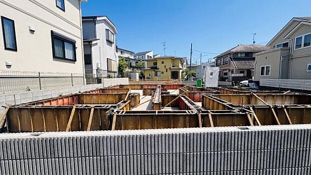 《現地》 安心して暮らせそうな住環境です。