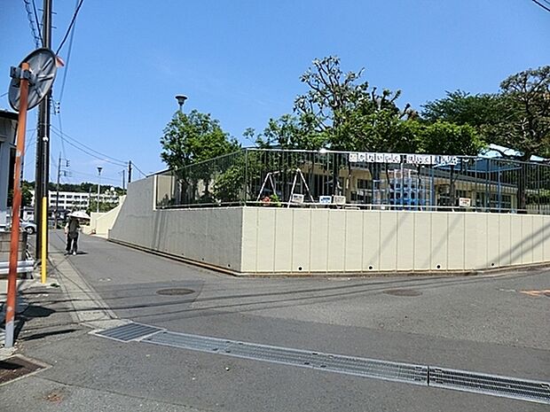 川井宿保育園まで845m、緑に囲まれた自然豊かな教育環境下、豊かな感性と自主性に富む意欲的な子を育てます。