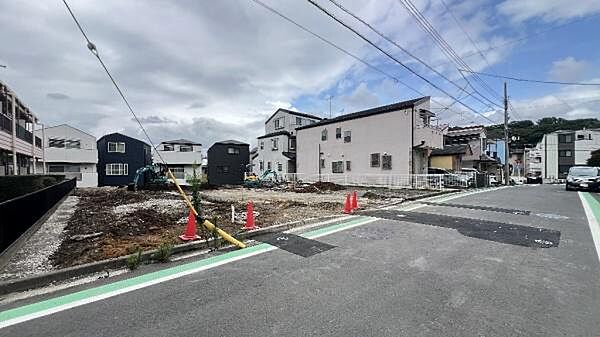 《現地》　■暮らしやすい立地です