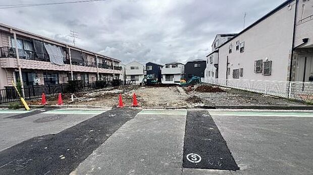 《現地》 さわやかな風が渡りたっぷり陽光がふりそそぐ立地。