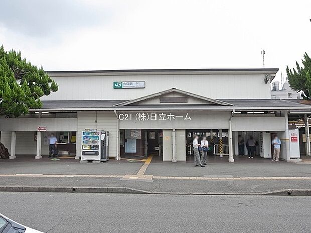 大口駅(JR 横浜線)まで1728m、商店街をはじめ、商業施設が多数点在し、総合病院や公園もあり、子育て環境も良好。便利で暮らしやすい街。