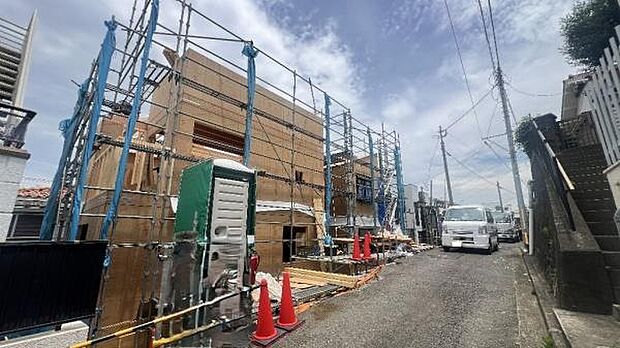 《現地》 安心して暮らせそうな住環境です。