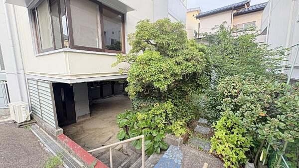 《現地》開放感のあるロケーションです。