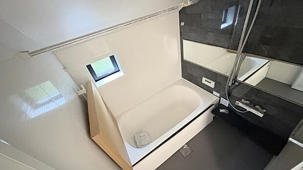 《浴室》　■ゆったりくつろげる癒しのバスルーム。
