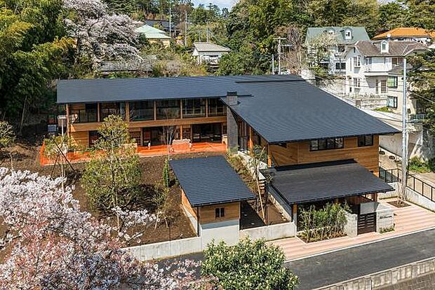 読売ランド前どろんこ保育園まで699m、太陽が出ている時間は、目一杯屋外で活動を。イベントではなく、日常の生活・遊び・労働から生きる力を身につけてゆく。