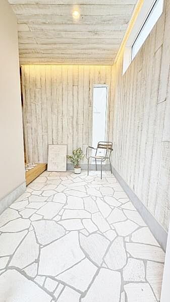 《玄関》　■我が家の顔である玄関。帰るのが楽しみになりますね。