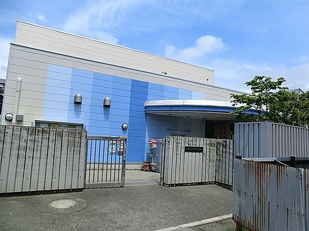 川崎市立みぞのくち保育園まで681m、子どもたちの人権を第一に考え、子どもたちに最善の環境を与えられる様に研鑽し、子どもたち一人ひとりに寄り添う保育を行う。