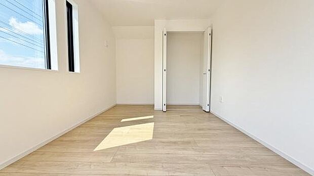 《洋室》 ■品のある落ち着いた洋室