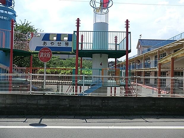綾瀬幼稚園まで281m、預かり保育、スポーツクラブなどの課外教室あり