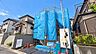 その他：《外観》　青空の下、洗練されたデザインが輝く住まい。新しい暮らしを始めるのにふさわしい、光と風が心地よい空間です。