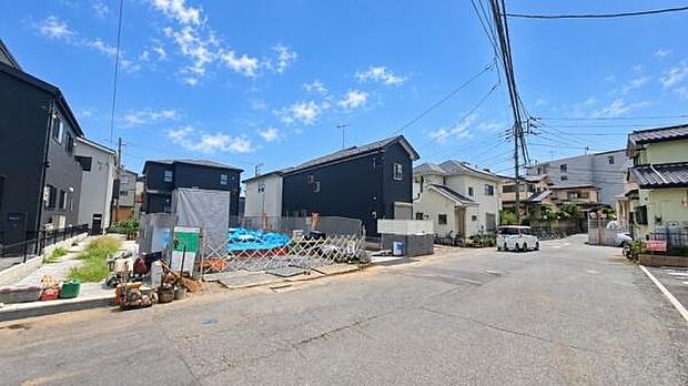 《現地》 さわやかな風が渡りたっぷり陽光がふりそそぐ立地。