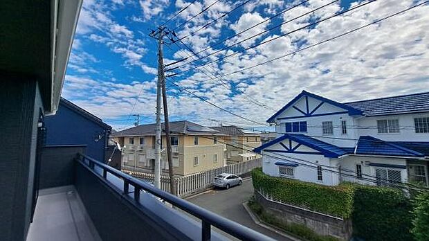 《眺望》 ■「空」×「光」×「風」。開放感を具現化したような現地は、まさに「永住の地」としての選択肢です。