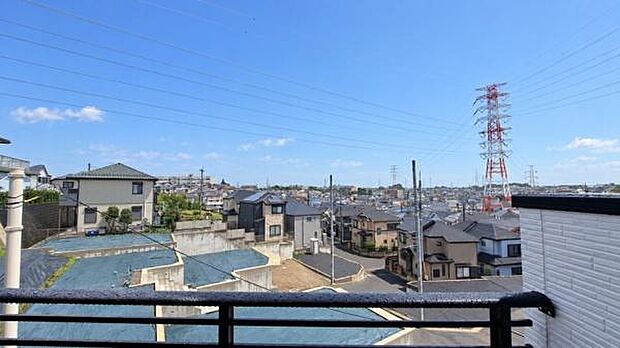 《眺望》 ■「空」×「光」×「風」。開放感を具現化したような現地は、まさに「永住の地」としての選択肢です。