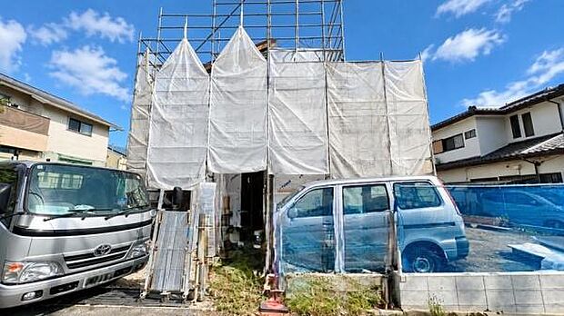 《現地》 青い空と白い雲、気分が晴れる場所がここにあります。