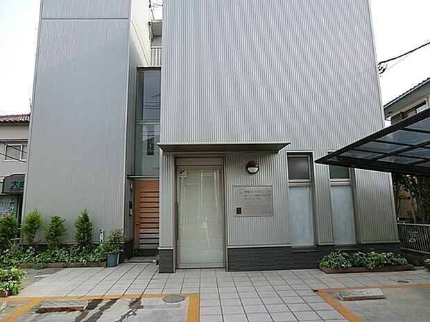 学園ハートクリニックまで575m、内科、循環器科、皮膚科、アレルギー科 9時から12時、15時30分から18時30分 休診 木土PM日祝