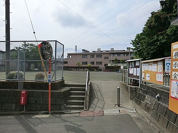 粟田2丁目第3公園まで1695m