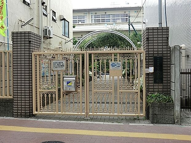 川崎市立宮前小学校まで675m