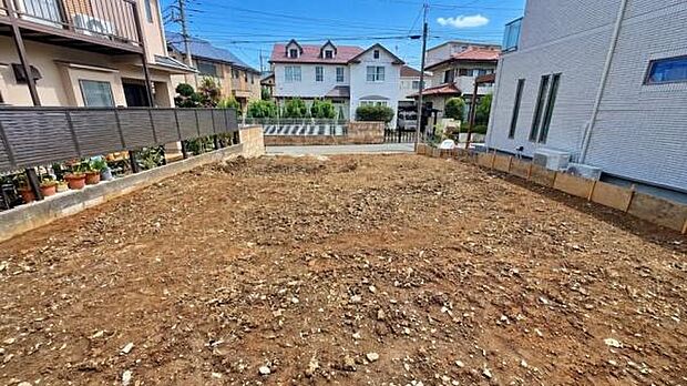 《現地》 さわやかな風が渡りたっぷり陽光がふりそそぐ立地。