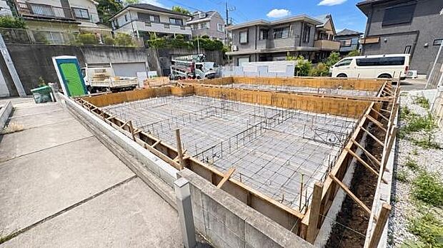 《現地》 青い空と白い雲、気分が晴れる場所がここにあります。