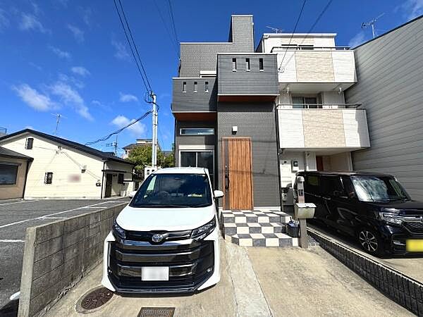 外観：327001688234