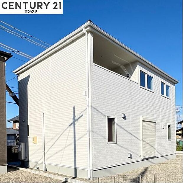 コチラは別アングルから見た外観写真です。