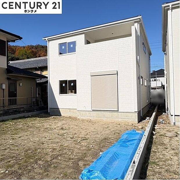 コチラは別アングルから見た外観写真です。