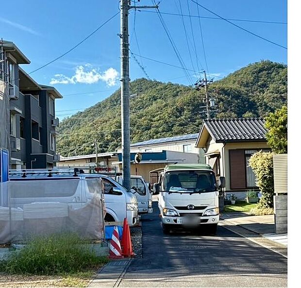 北前面道路から外観を見るとこんな感じ