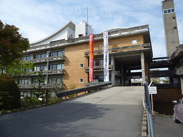 羽島市役所まで987m