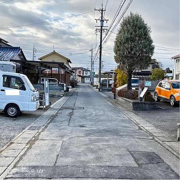 北前面道路から外観を見るとこんな感じ